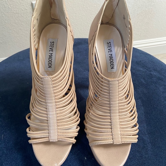 NEW Steve Madden VALLLI / Color: Nude / Size 7.5M - Picture 4 of 8